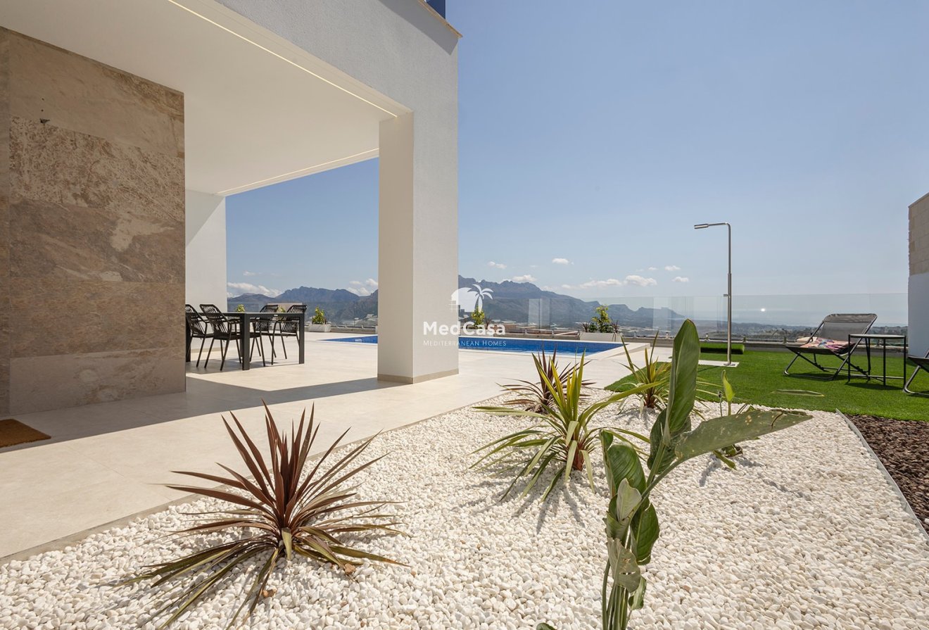 Obra nueva - Villa -
Polop de La Marina