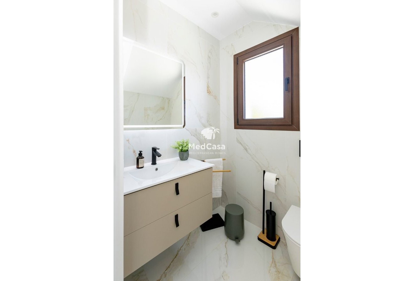 Obra nueva - Villa -
Polop de La Marina