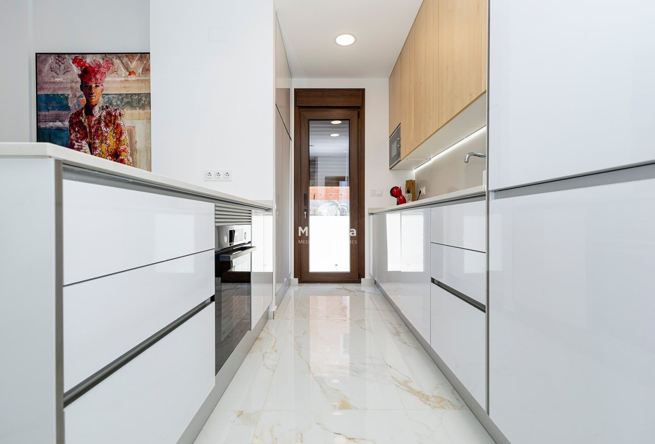 Obra nueva - Villa -
Polop de La Marina