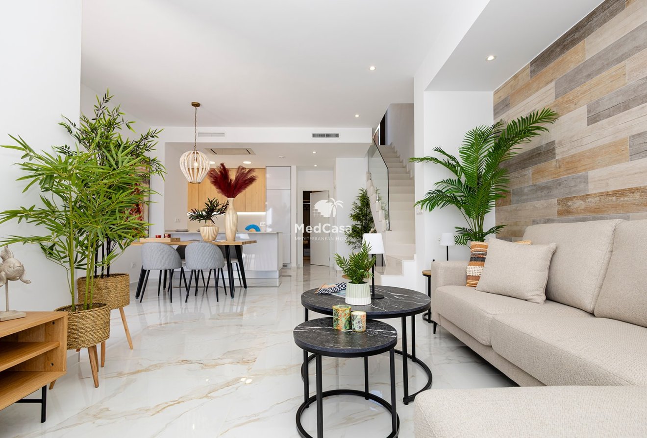 Obra nueva - Villa -
Polop de La Marina