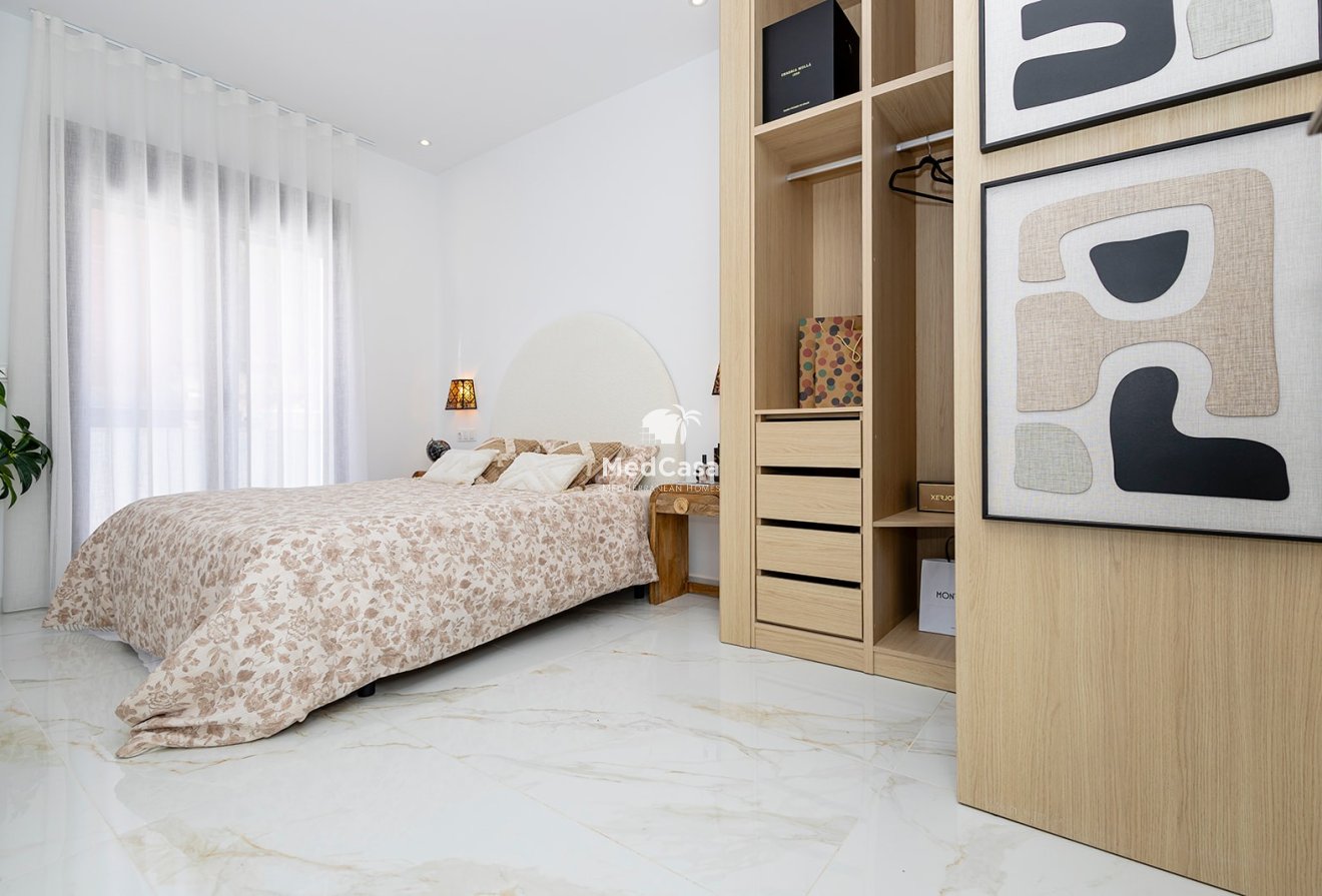 Obra nueva - Villa -
Polop de La Marina