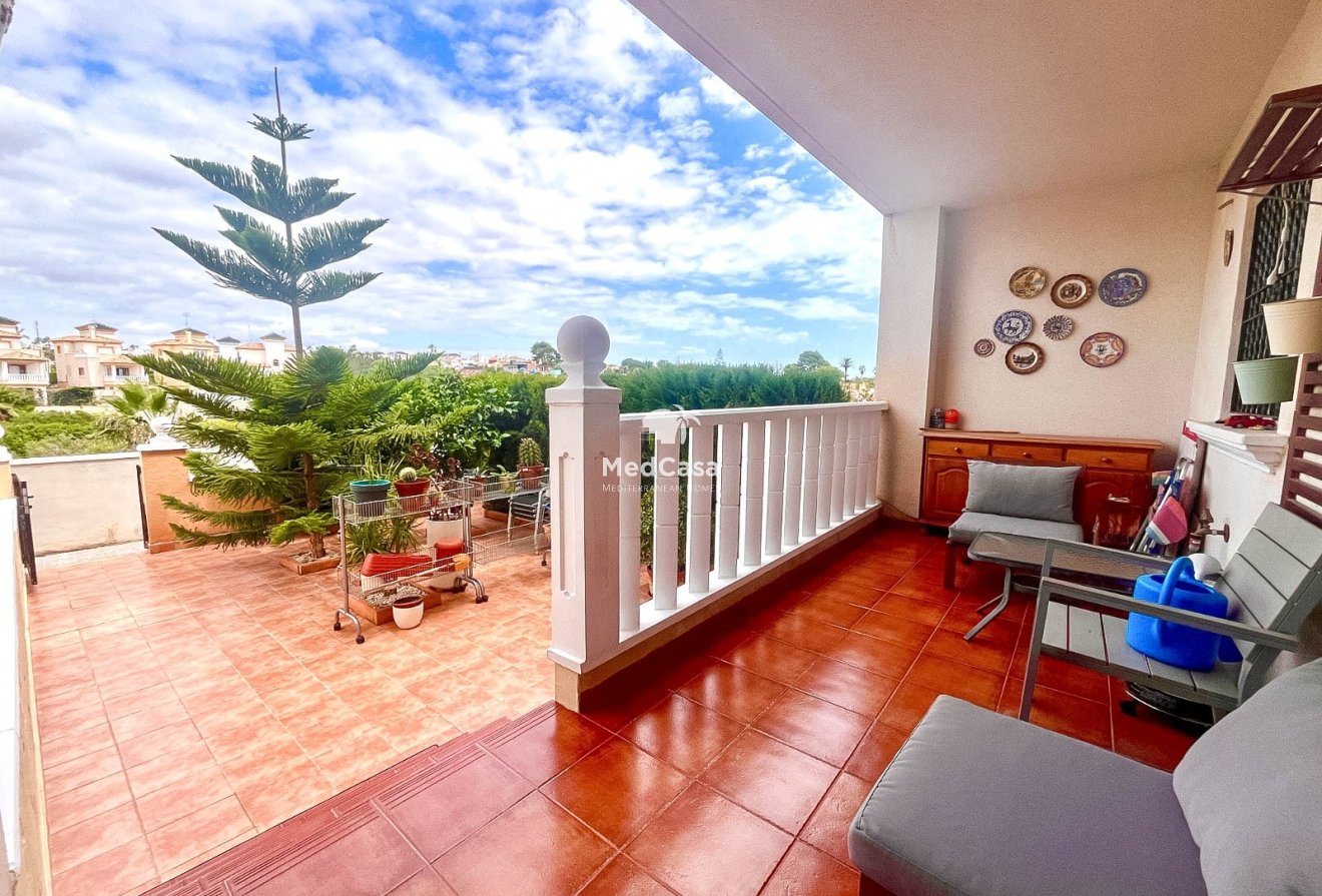 Segunda mano - Apartamento planta baja -
Orihuela Costa - Cabo Roig