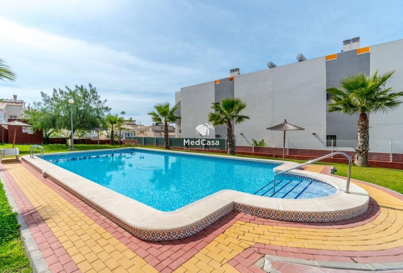 Wiederverkauf - Apartment -
Orihuela Costa - Los Altos