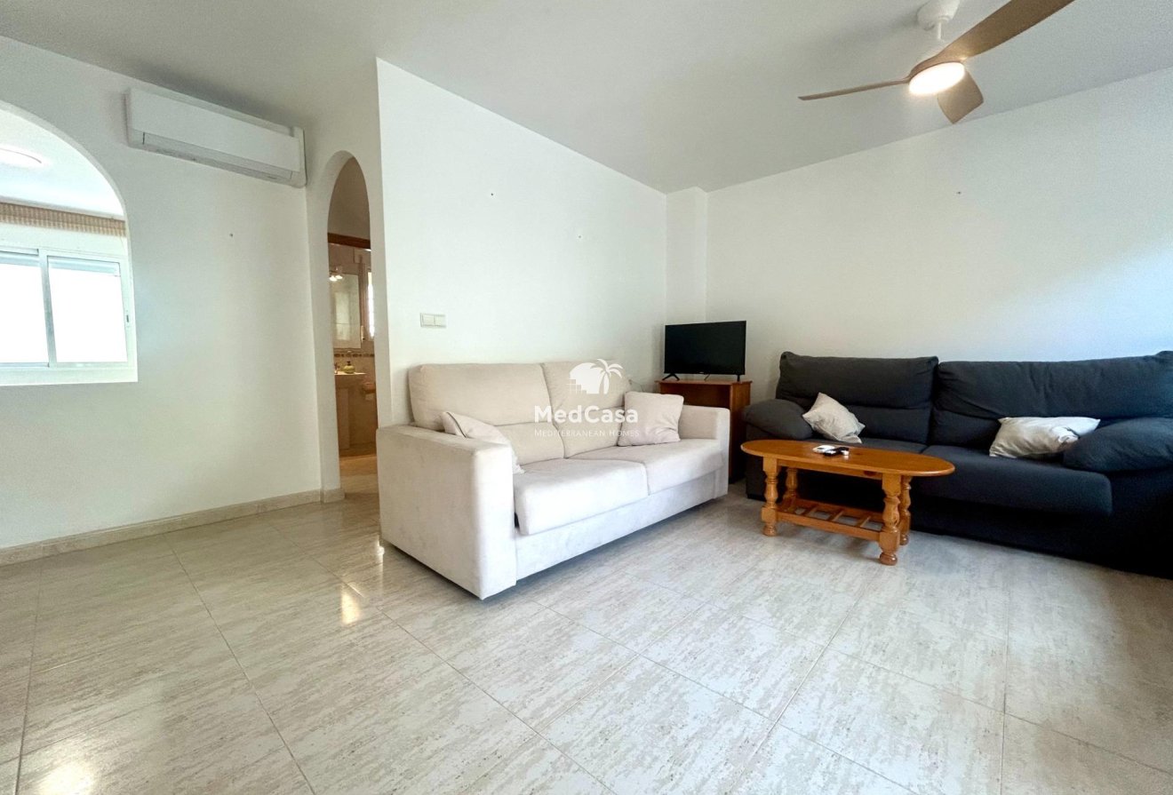 Segunda mano - Adosado -
Orihuela Costa - Campoamor