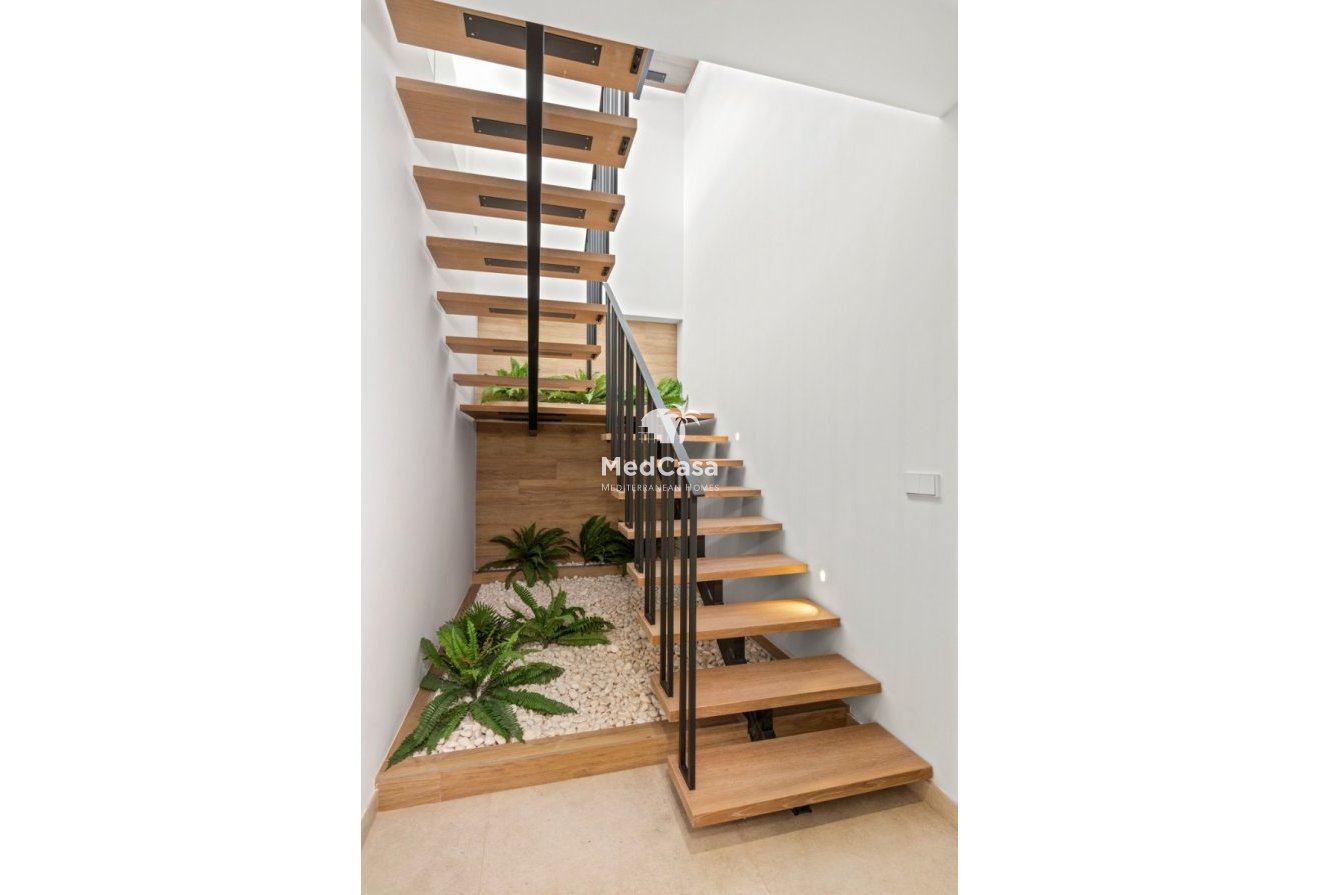 Obra nueva - Villa -
Polop de La Marina