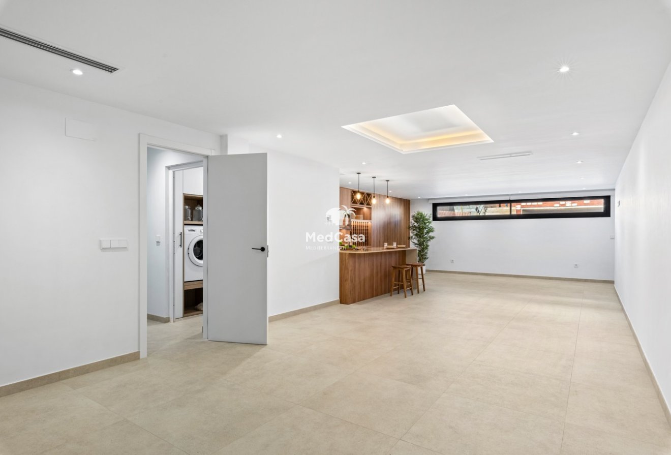 Obra nueva - Villa -
Polop de La Marina