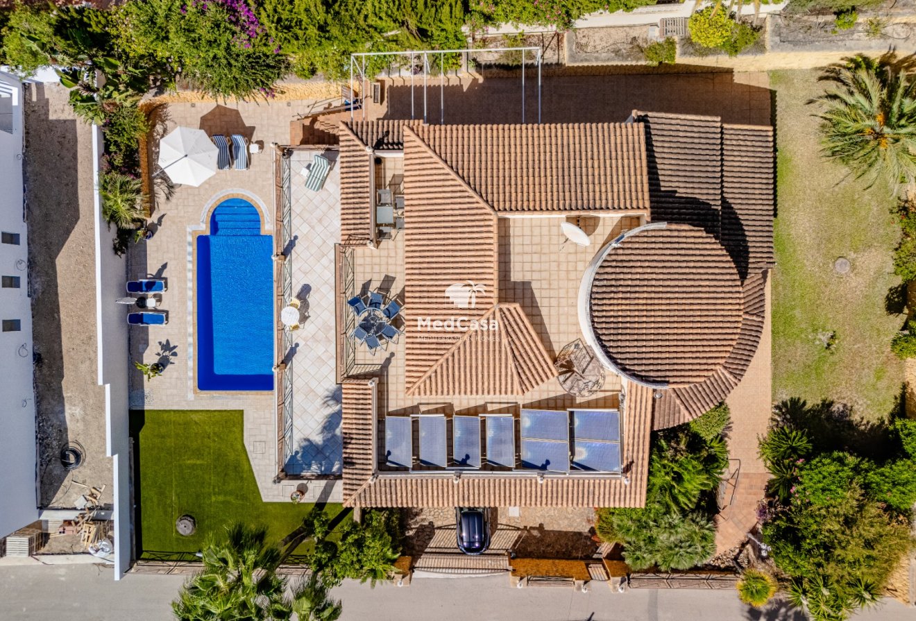 Segunda mano - Villa -
Moraira - La Arnella