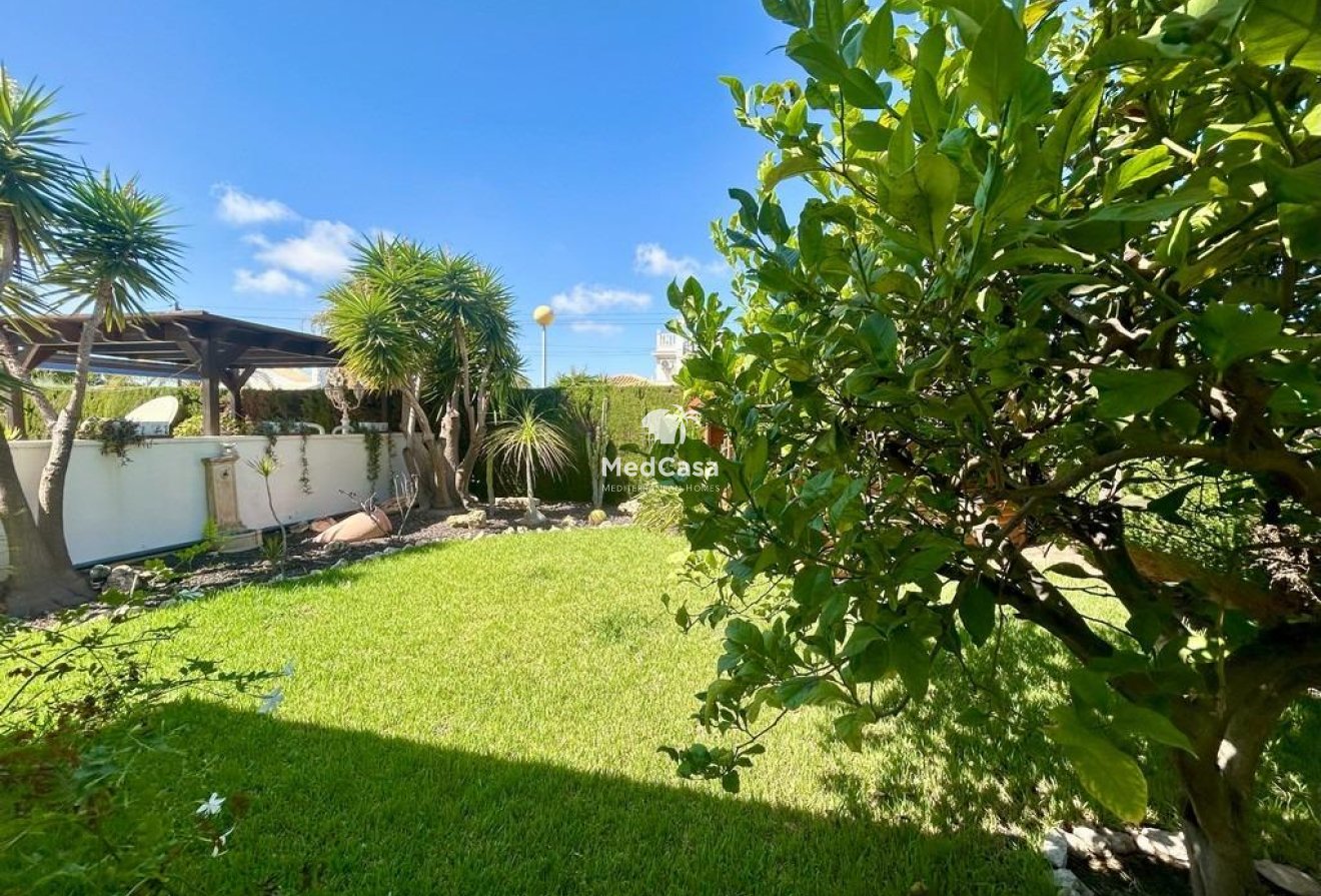 Segunda mano - Villa -
Orihuela Costa - Cabo Roig