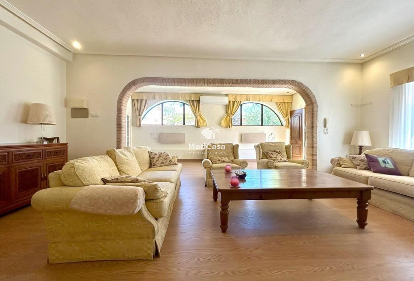 Segunda mano - Villa -
Orihuela Costa - Cabo Roig