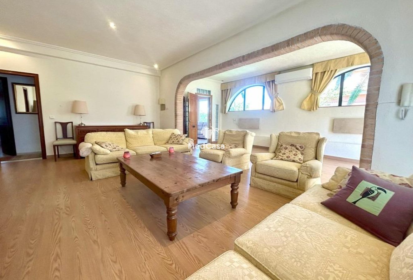 Segunda mano - Villa -
Orihuela Costa - Cabo Roig