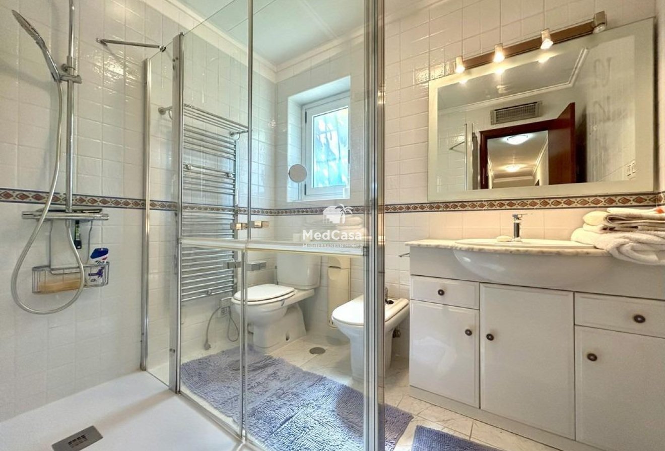 Segunda mano - Villa -
Orihuela Costa - Cabo Roig