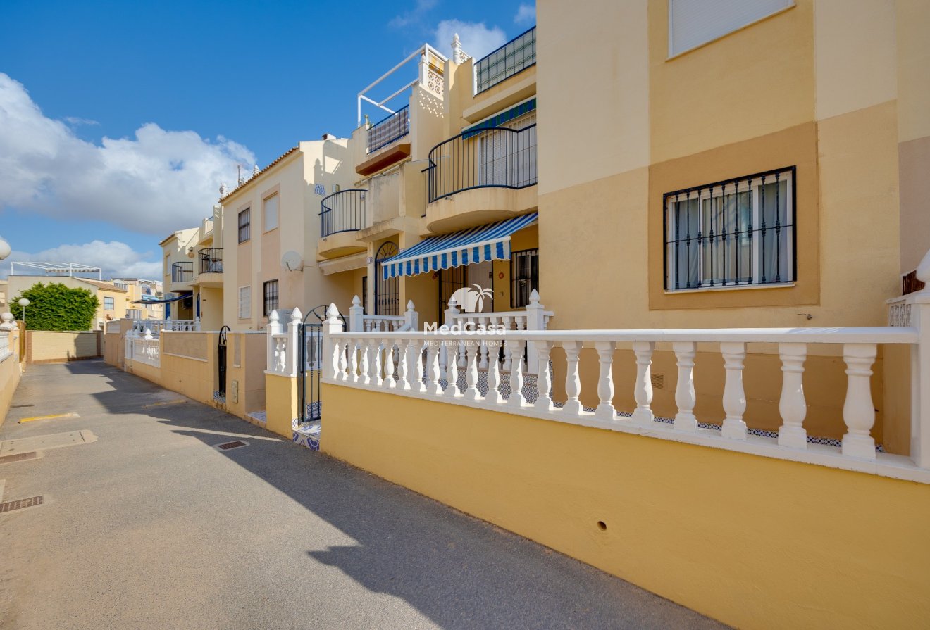 Wiederverkauf - Erdgeschosswohnung -
Torrevieja
