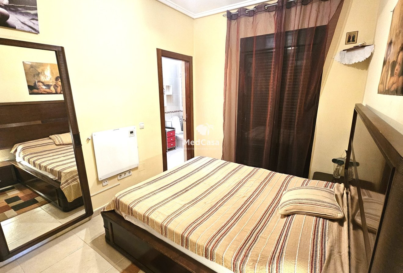 Segunda mano - Villa -
Ciudad Quesada