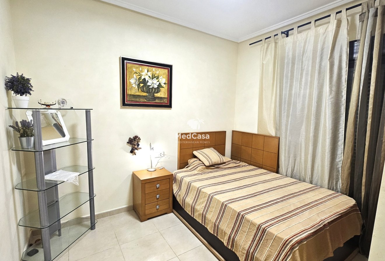 Segunda mano - Villa -
Ciudad Quesada