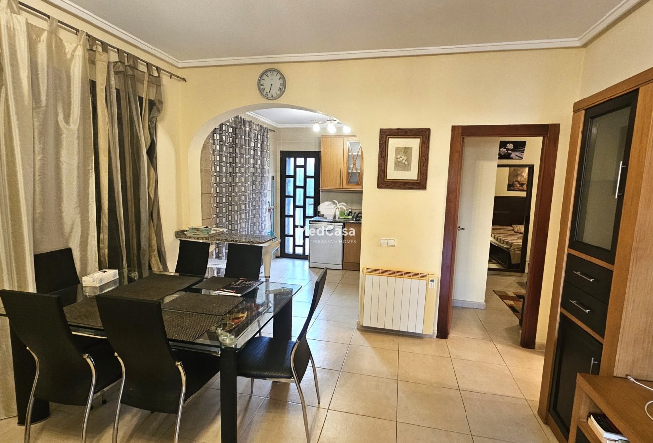 Segunda mano - Villa -
Ciudad Quesada