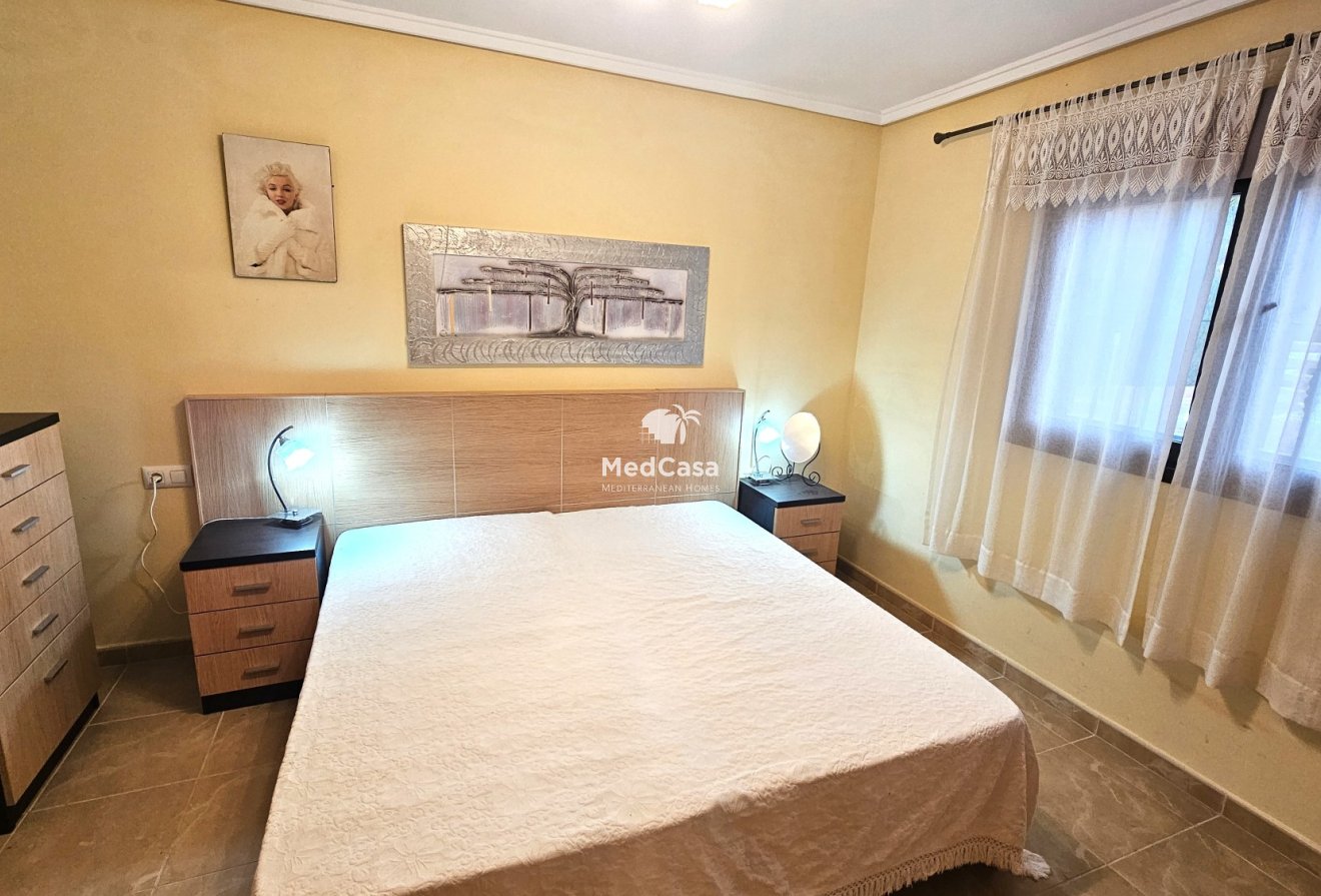 Segunda mano - Villa -
Ciudad Quesada