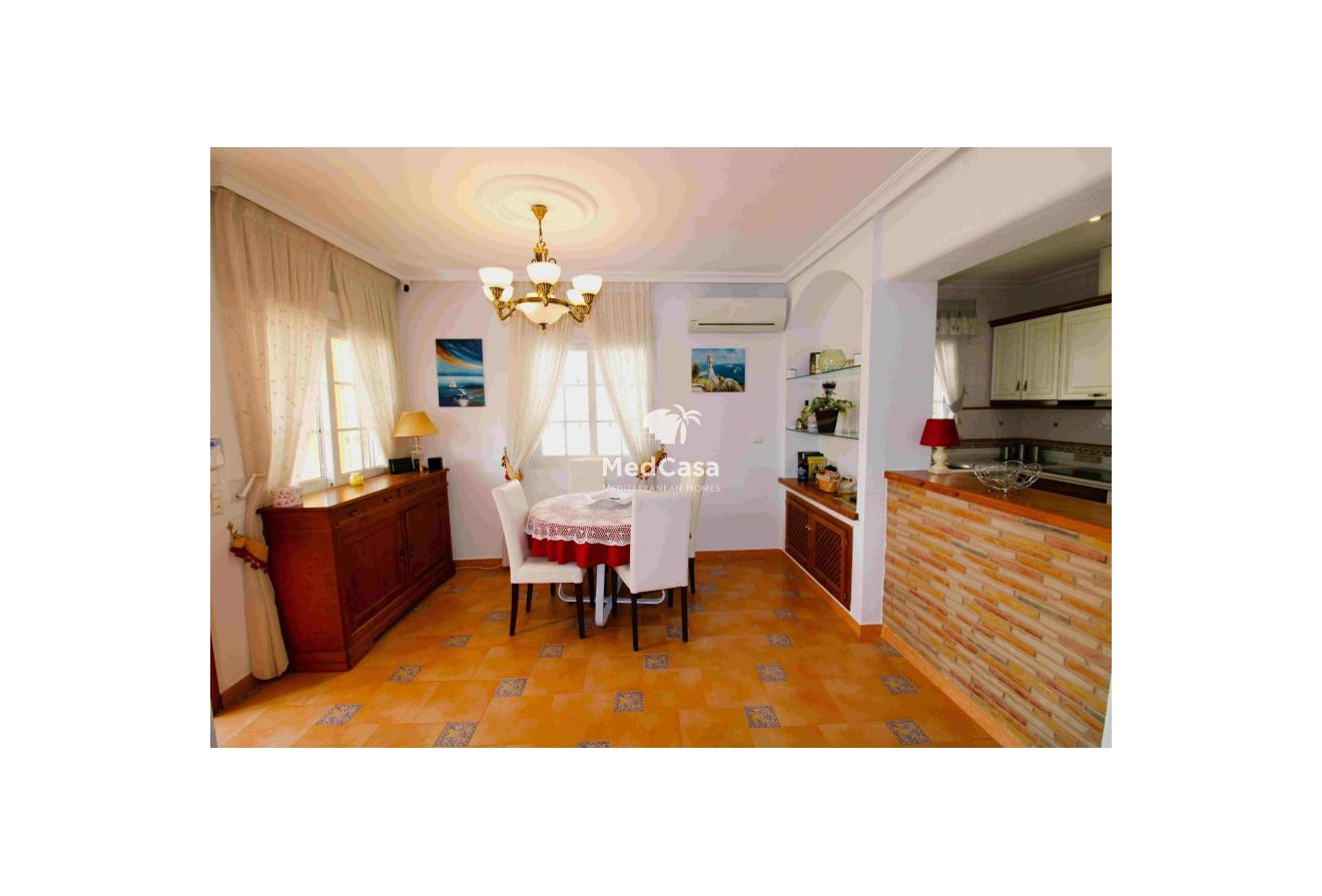 Segunda mano - Villa -
Orihuela Costa - Los Dolses