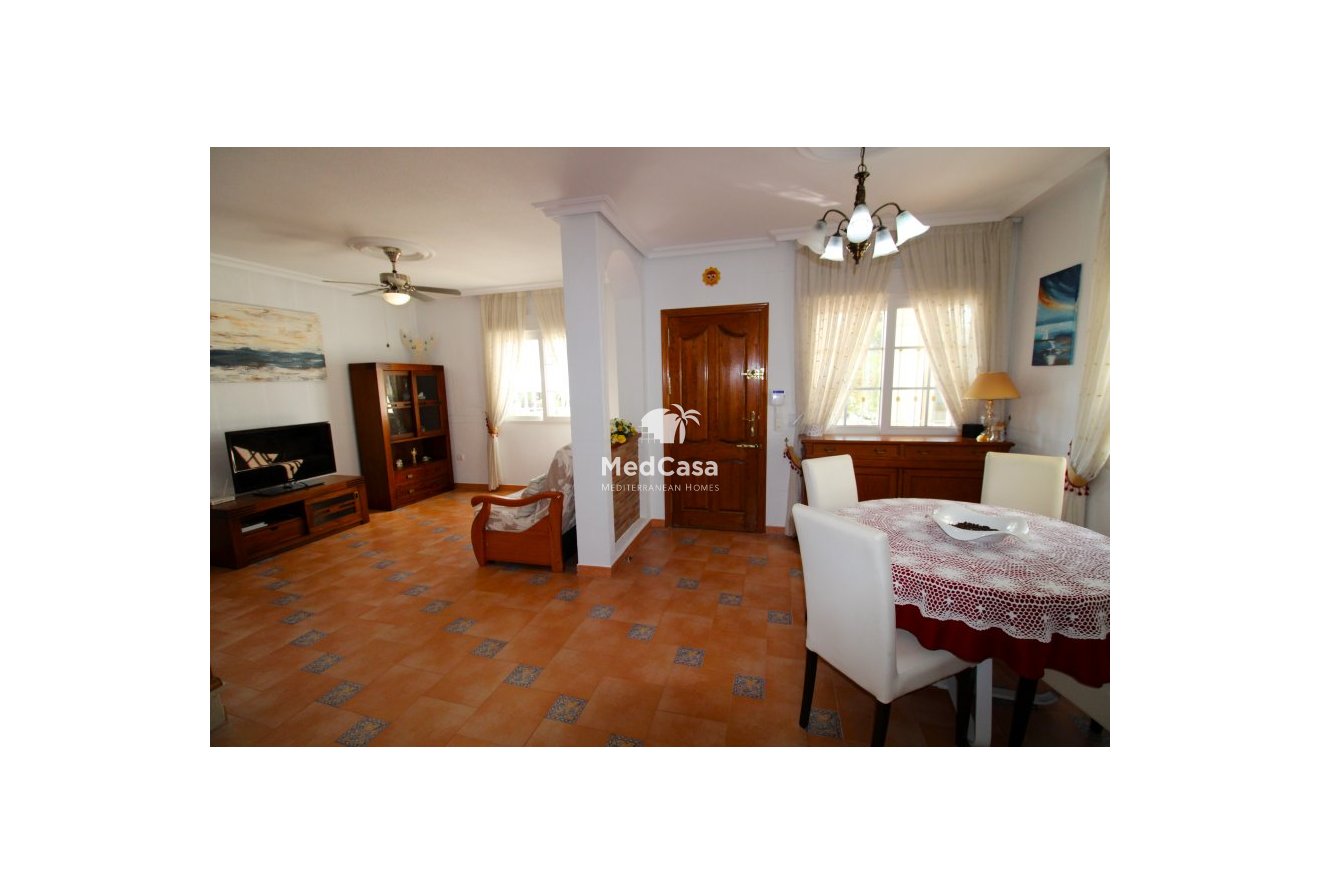 Segunda mano - Villa -
Orihuela Costa - Los Dolses