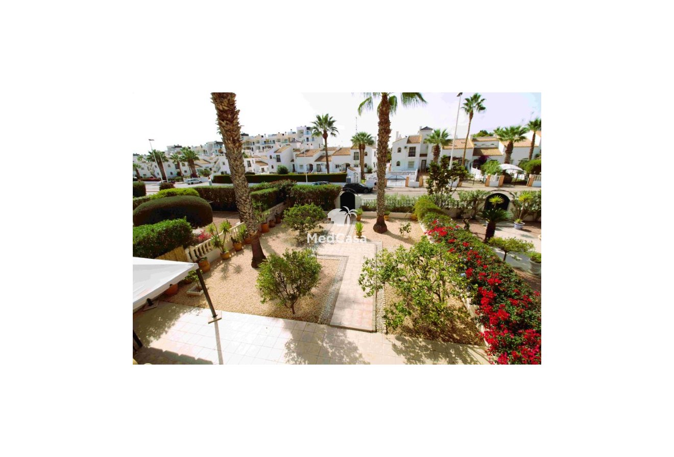 Segunda mano - Villa -
Orihuela Costa - Los Dolses