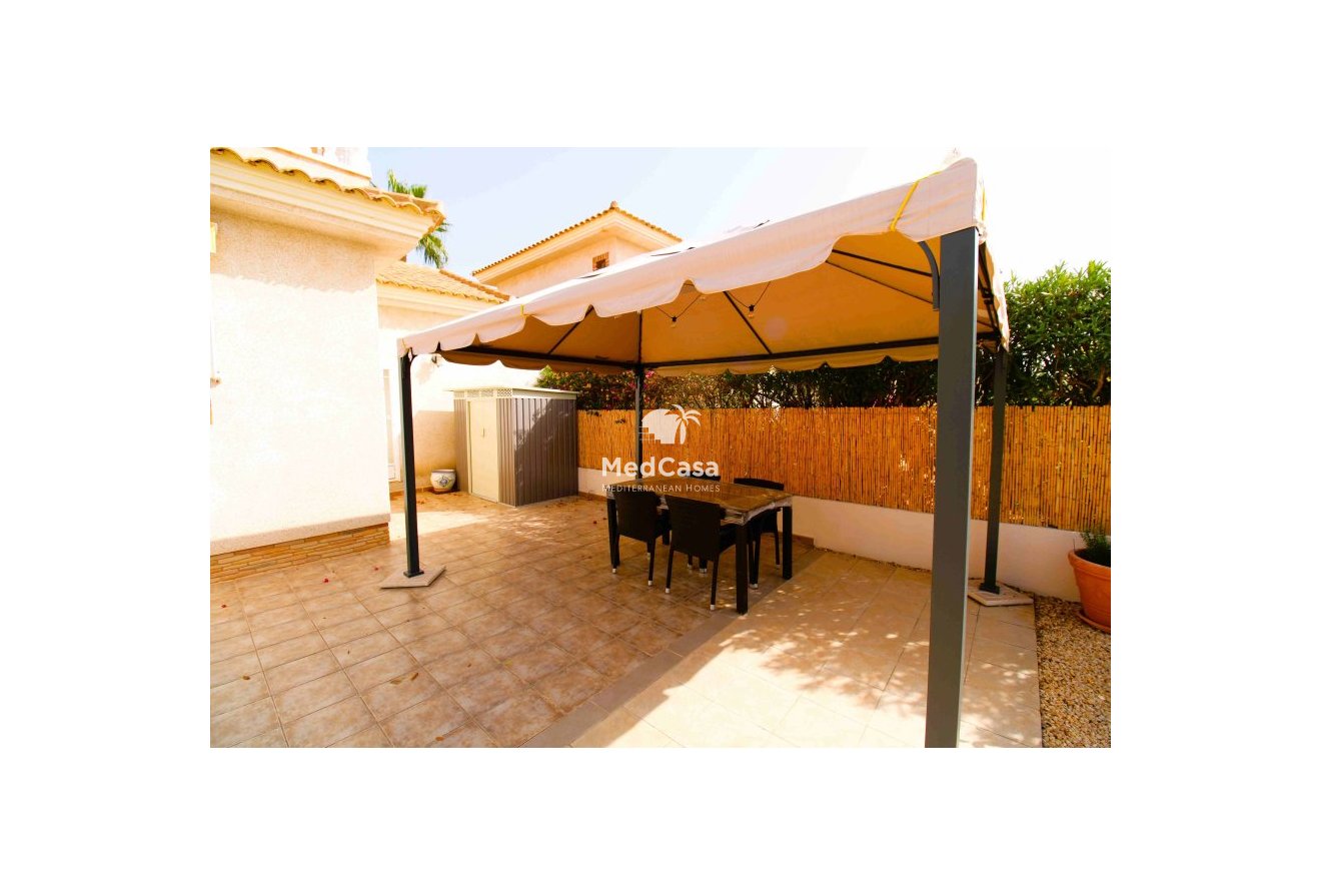 Segunda mano - Villa -
Orihuela Costa - Los Dolses