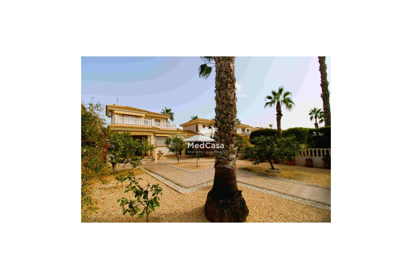 Segunda mano - Villa -
Orihuela Costa - Los Dolses