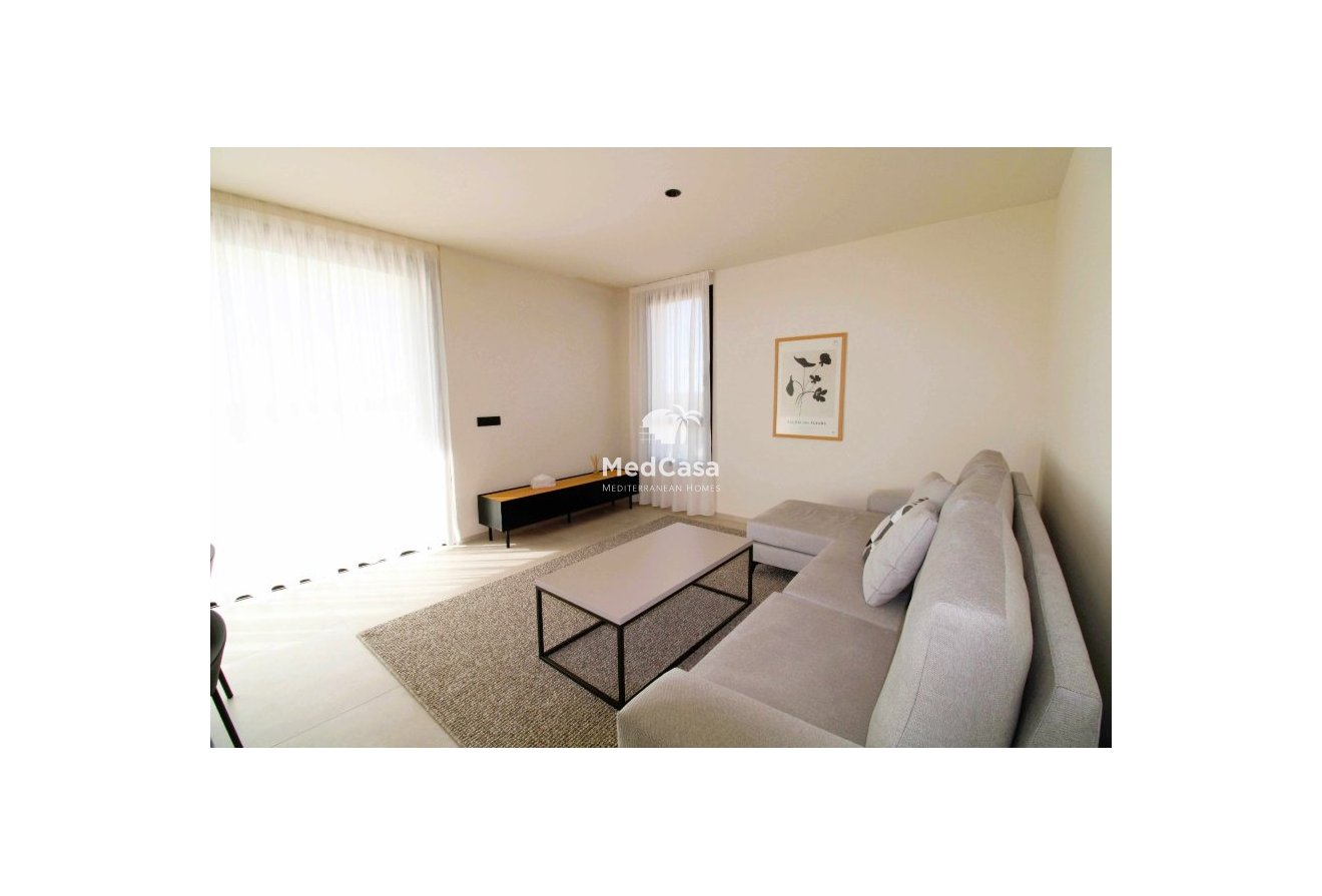 Segunda mano - Apartamento -
Golf Las Colinas