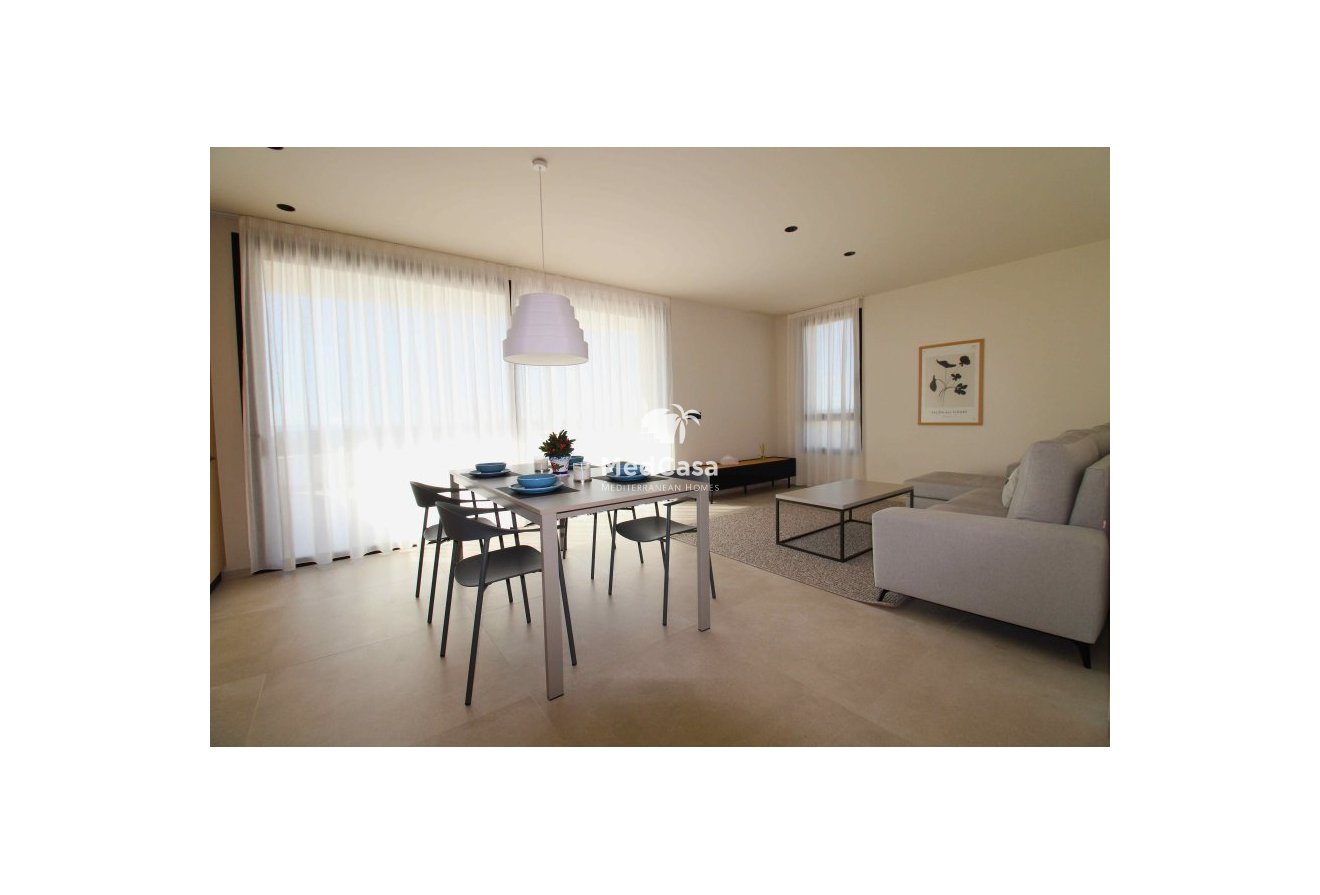 Segunda mano - Apartamento -
Golf Las Colinas
