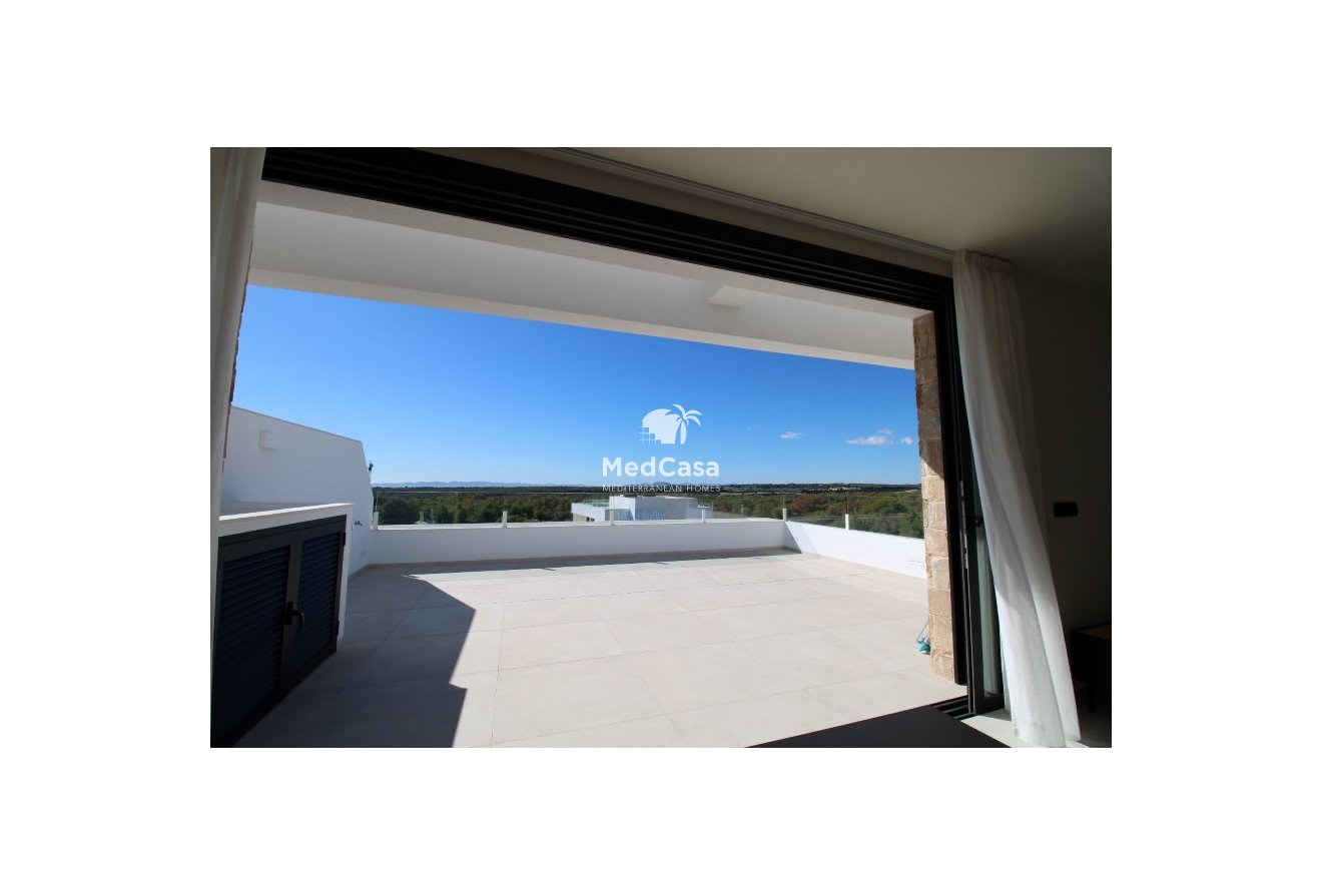 Segunda mano - Apartamento -
Golf Las Colinas