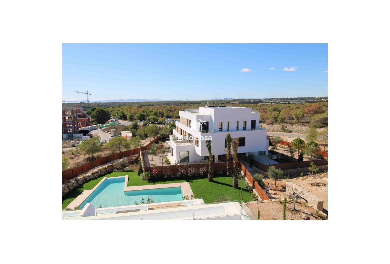 Segunda mano - Apartamento -
Golf Las Colinas