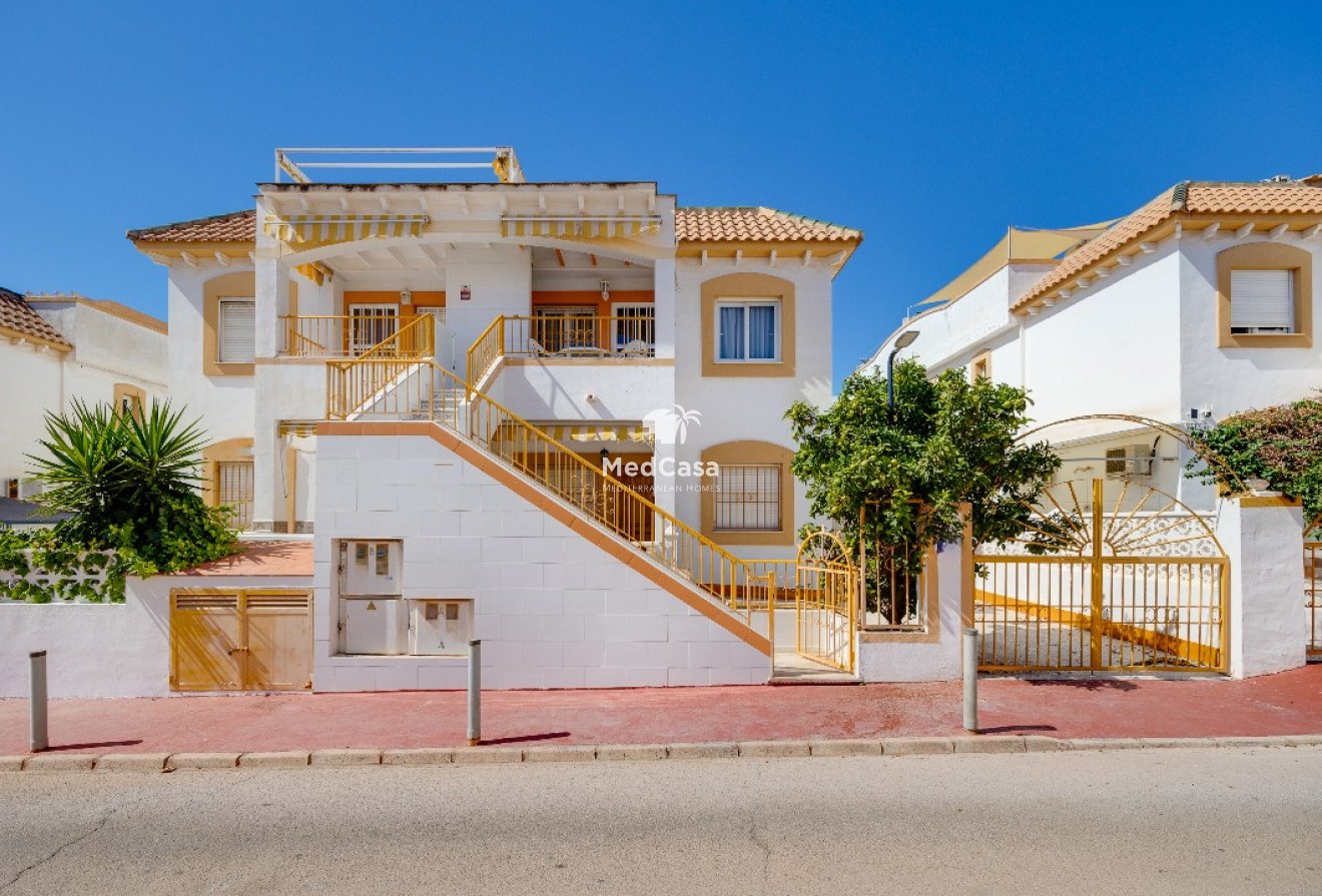 Wiederverkauf - Penthousewohnung -
Torrevieja