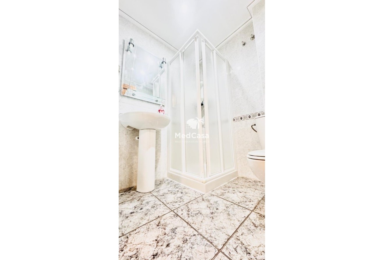 Segunda mano - Ático -
Torrevieja - Playa del Cura