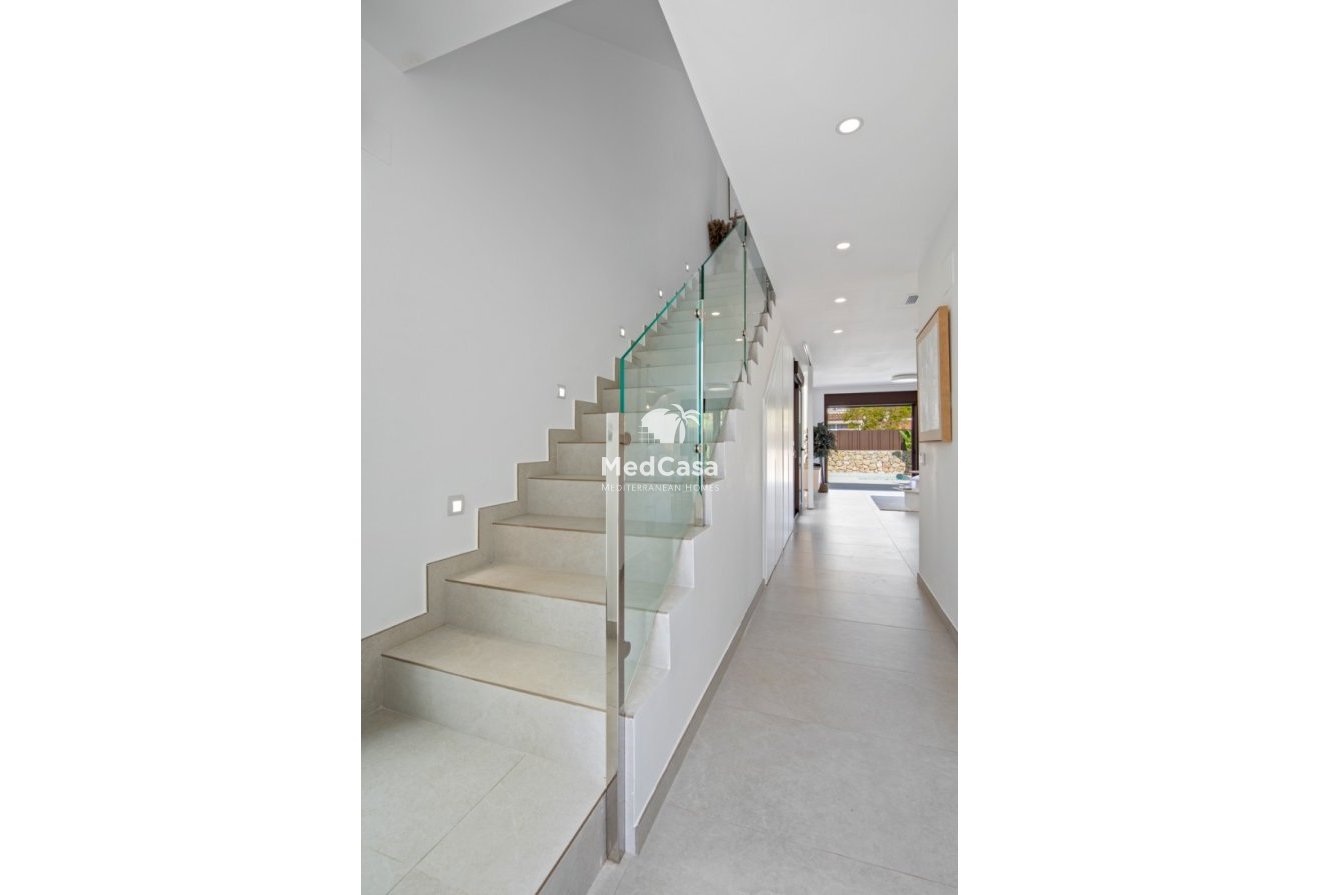 Neubau - Villa -
Mil Palmeras