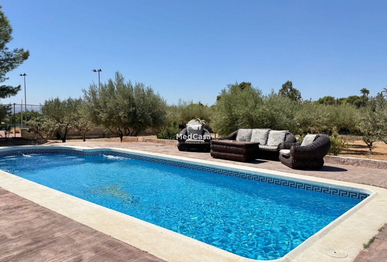 Segunda mano - Villa -
Elche - Peña las Águilas