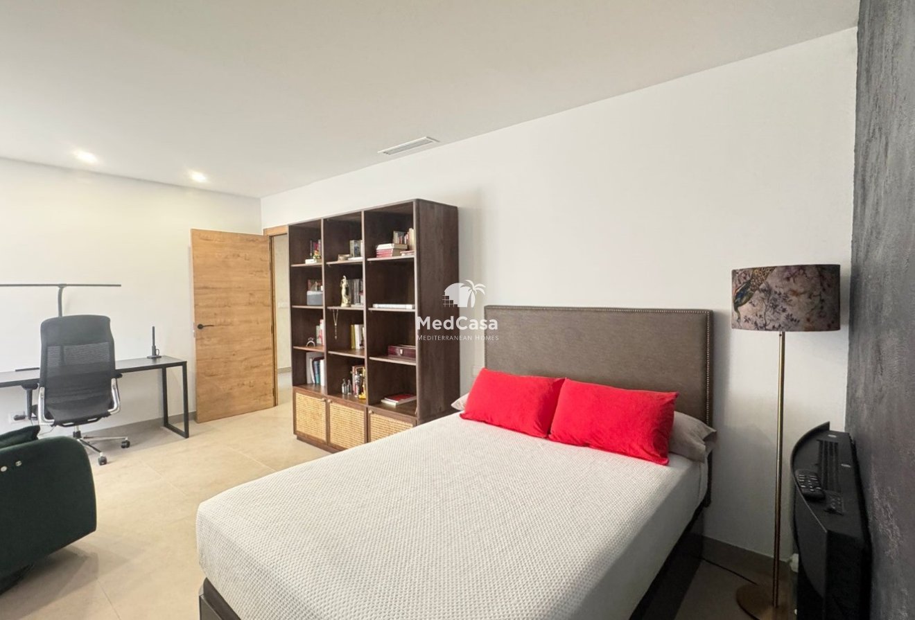 Segunda mano - Villa -
Elche - Peña las Águilas