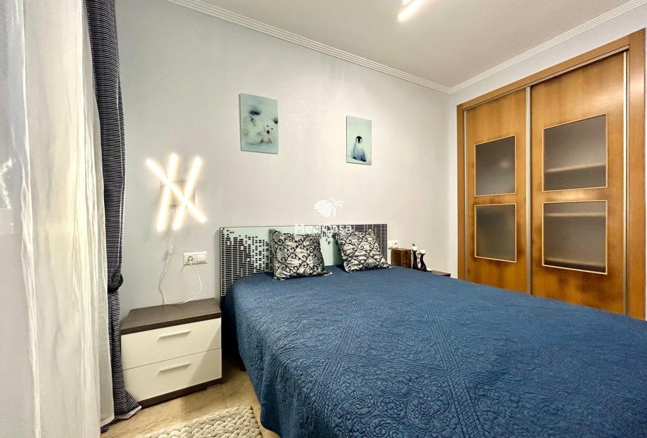 Resale - Apartment -
Orihuela Costa - Altos de Campoamor