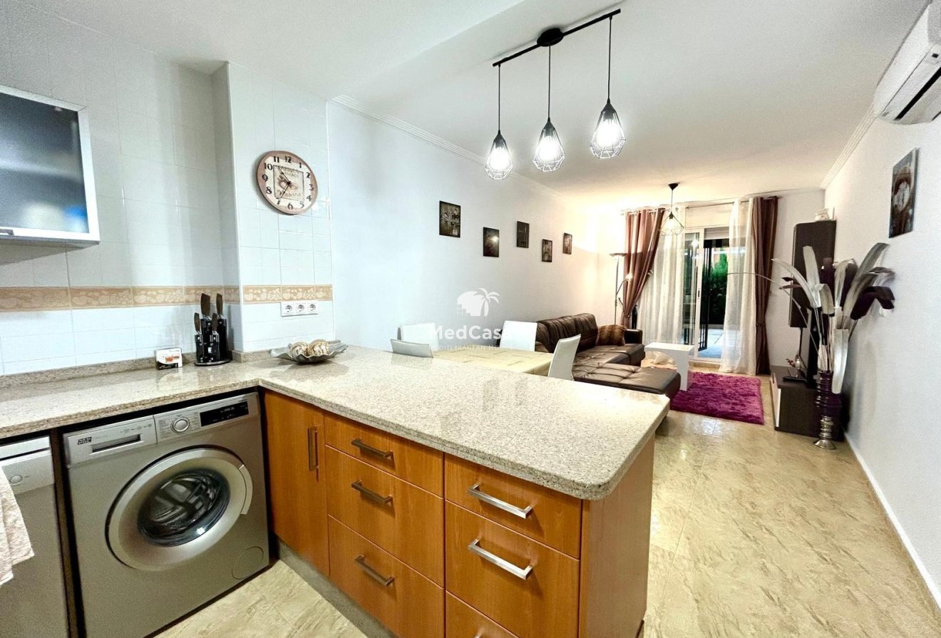 Resale - Apartment -
Orihuela Costa - Altos de Campoamor