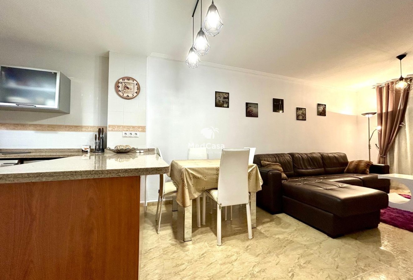 Resale - Apartment -
Orihuela Costa - Altos de Campoamor