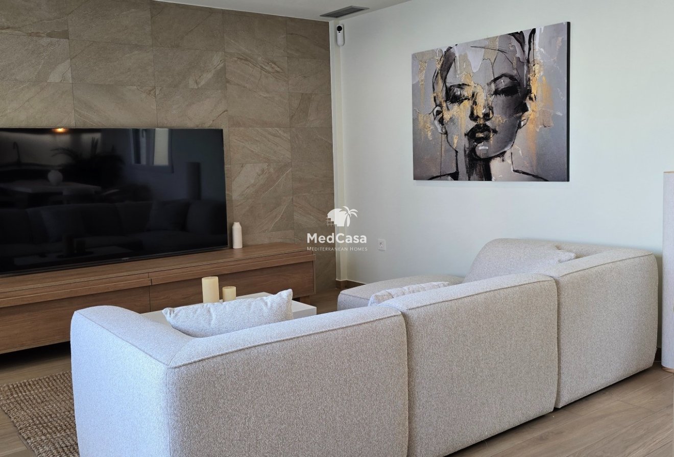 Obra nueva - Villa -
Rojales