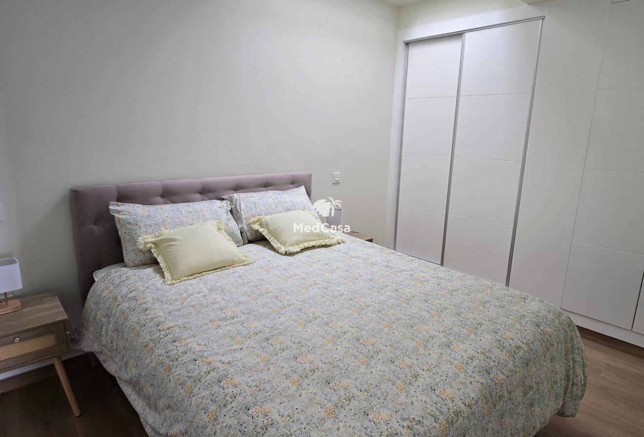 Obra nueva - Villa -
Rojales