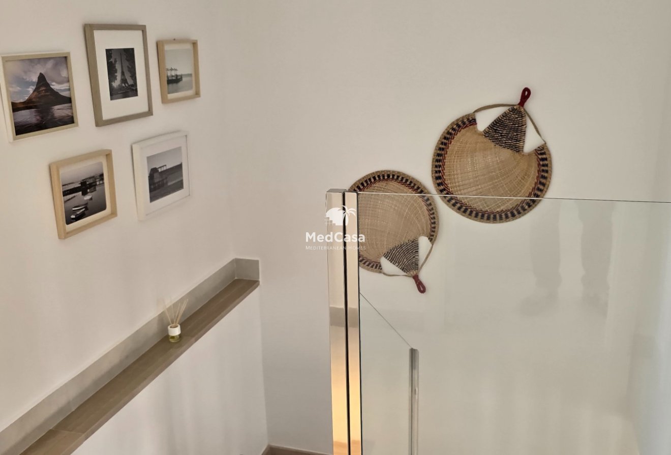 Obra nueva - Adosado -
Cox