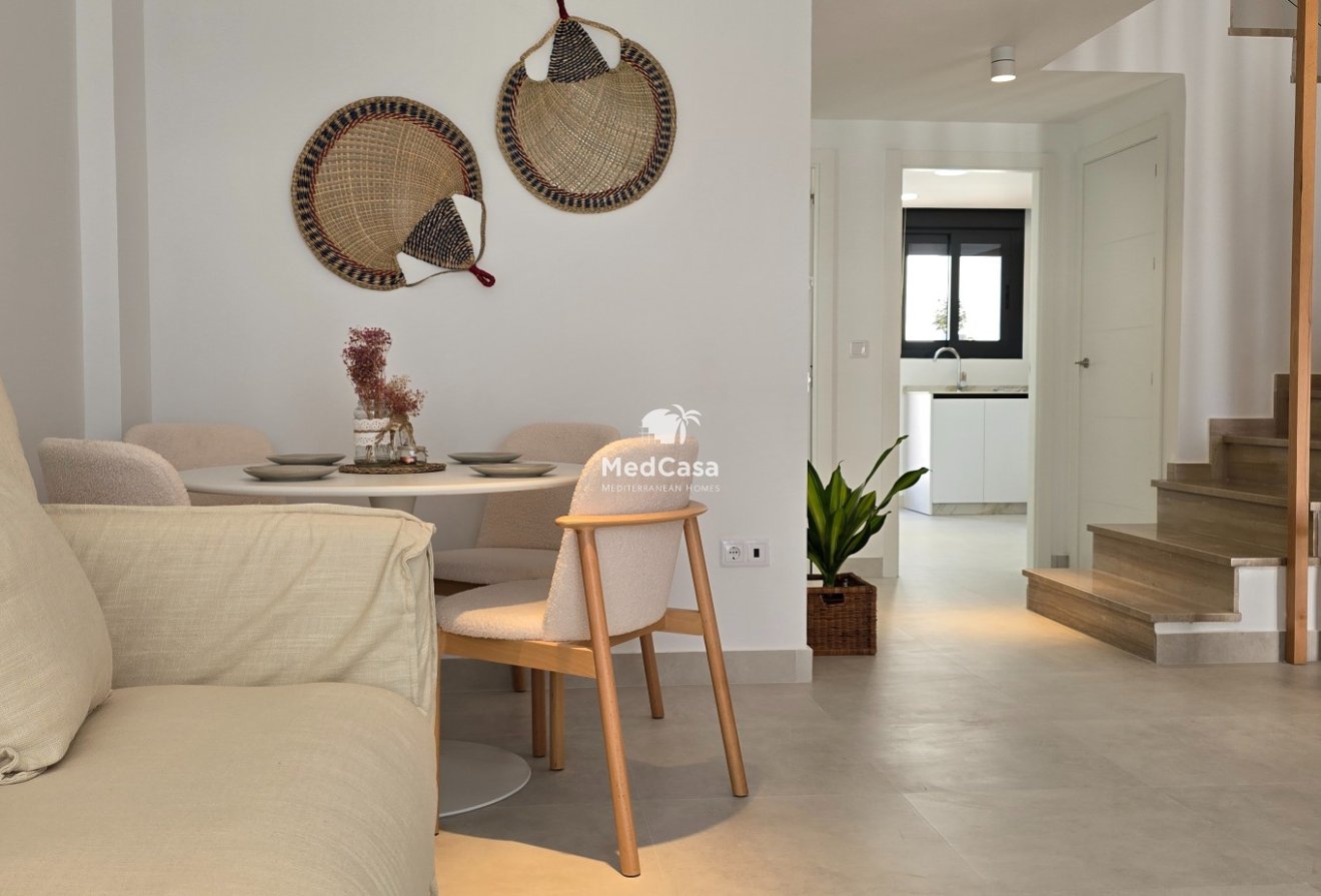 Obra nueva - Adosado -
Cox