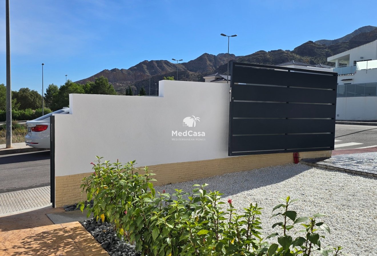 Obra nueva - Apartamento planta baja -
Cox