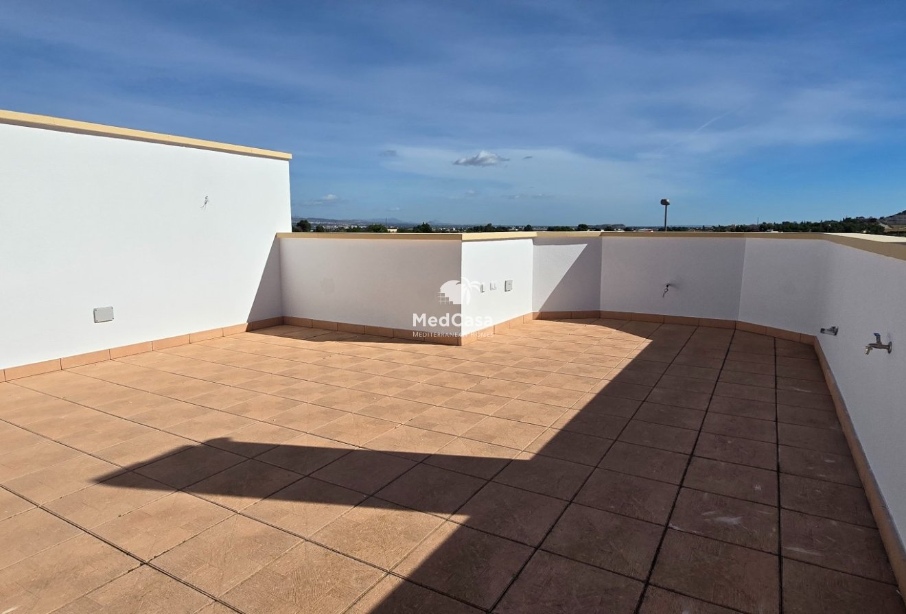 Obra nueva - Ático -
Cox