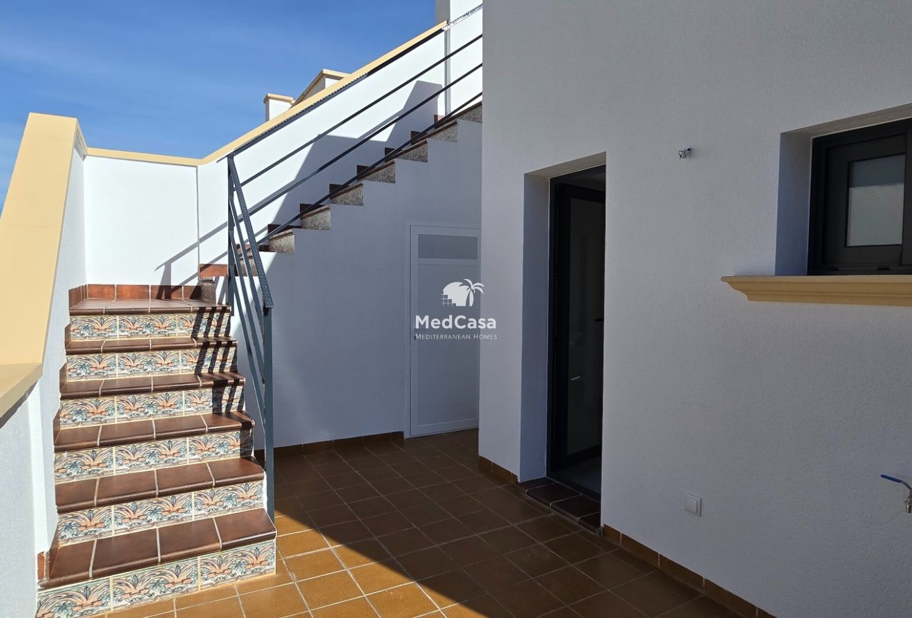 Obra nueva - Ático -
Cox