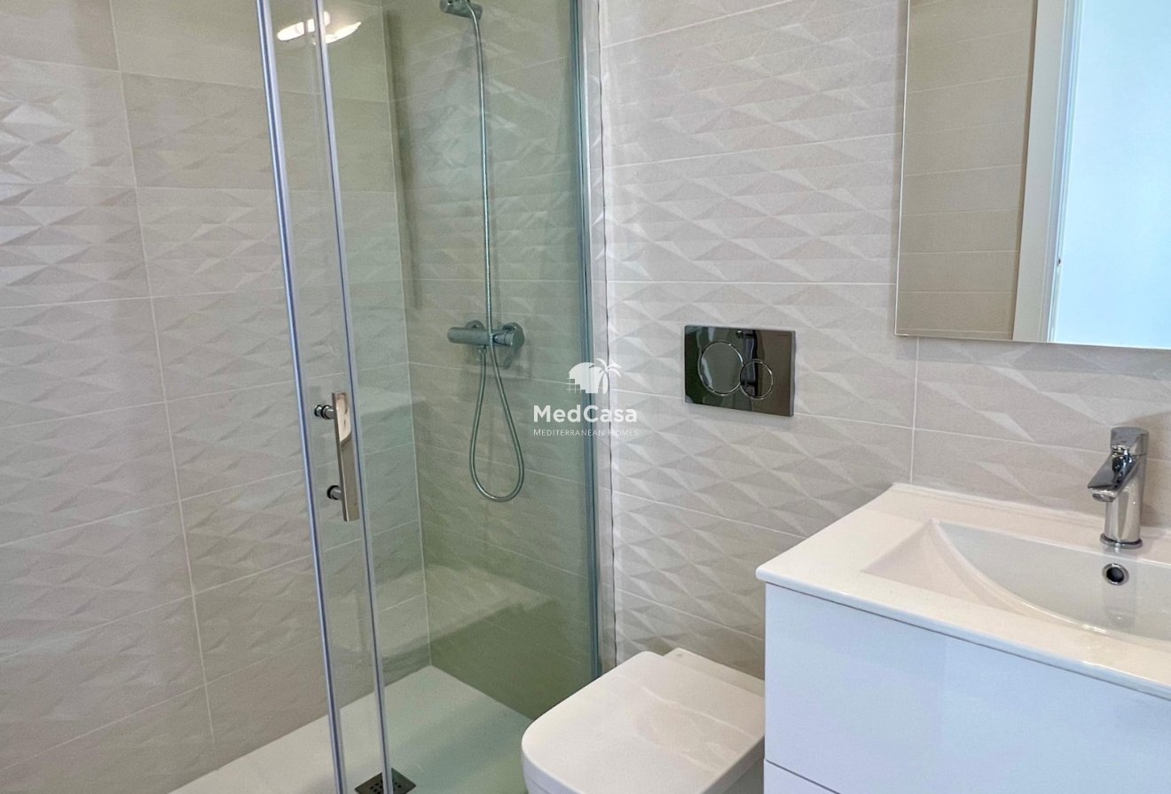 Obra nueva - Semi pareado -
Polop de La Marina