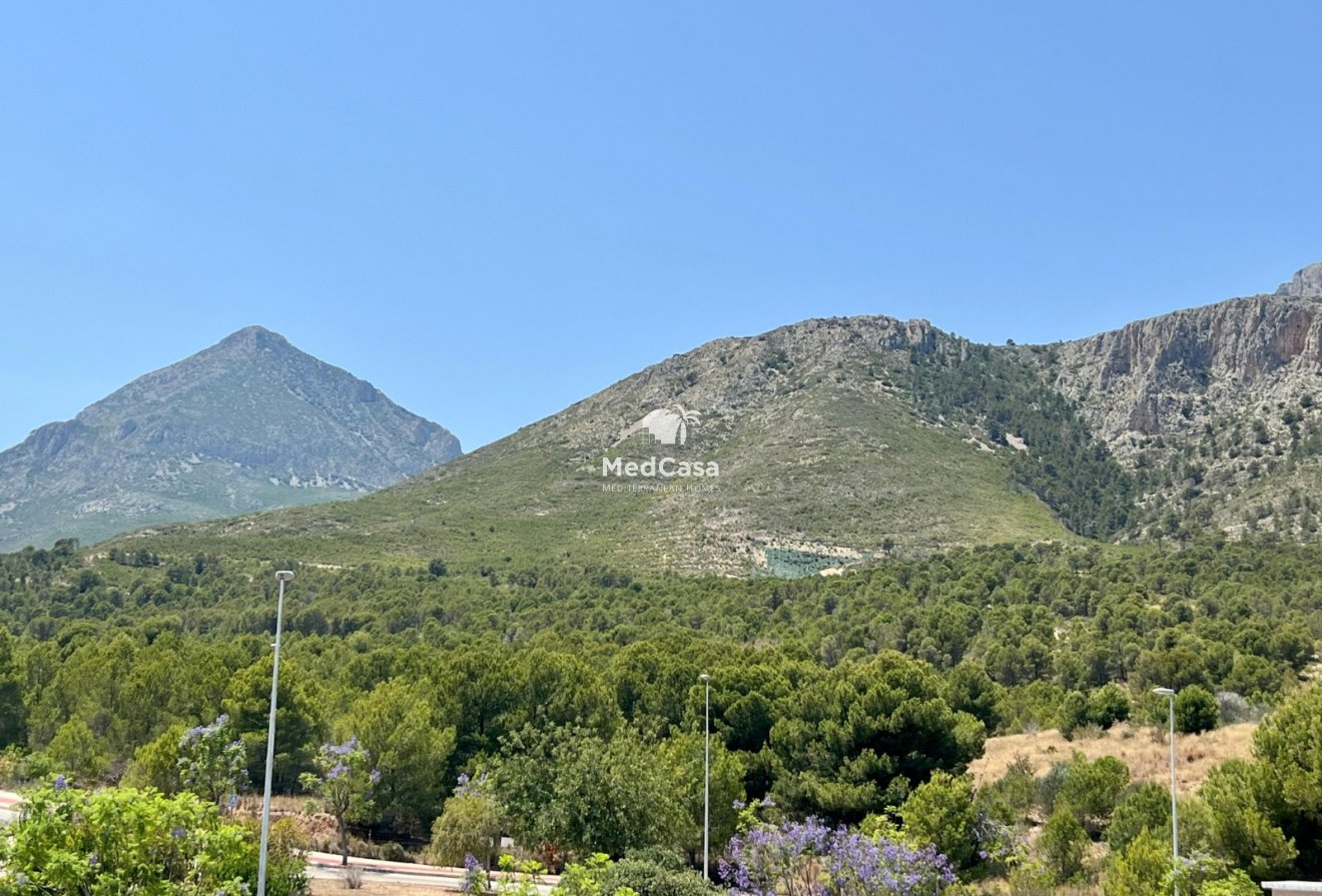 Obra nueva - Semi pareado -
Polop de La Marina