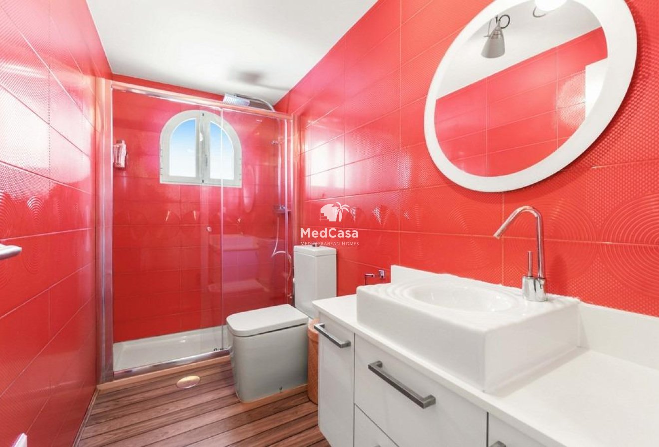 Resale - Apartment -
Orihuela Costa - Campoamor