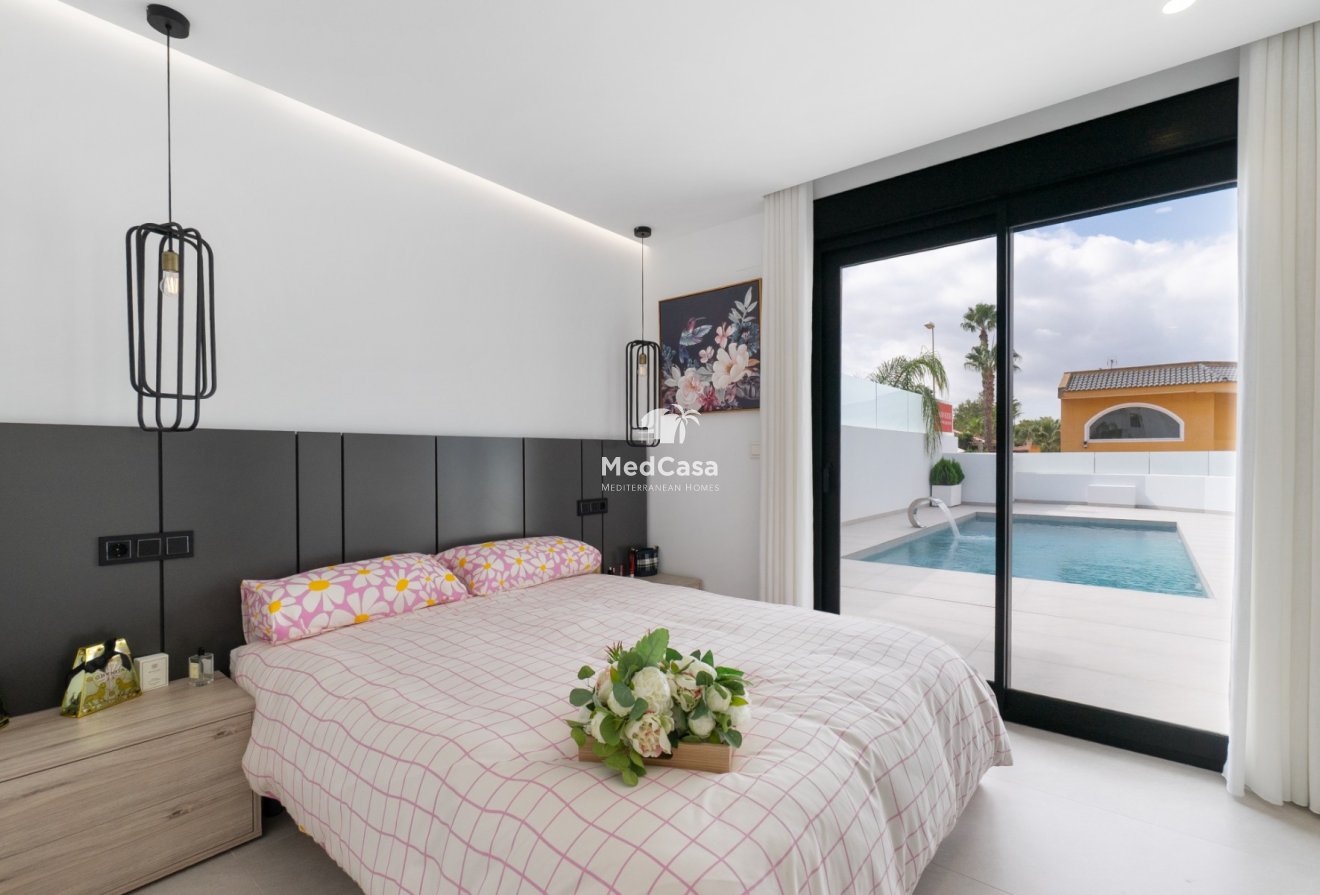 Obra nueva - Villa -
Benijofar