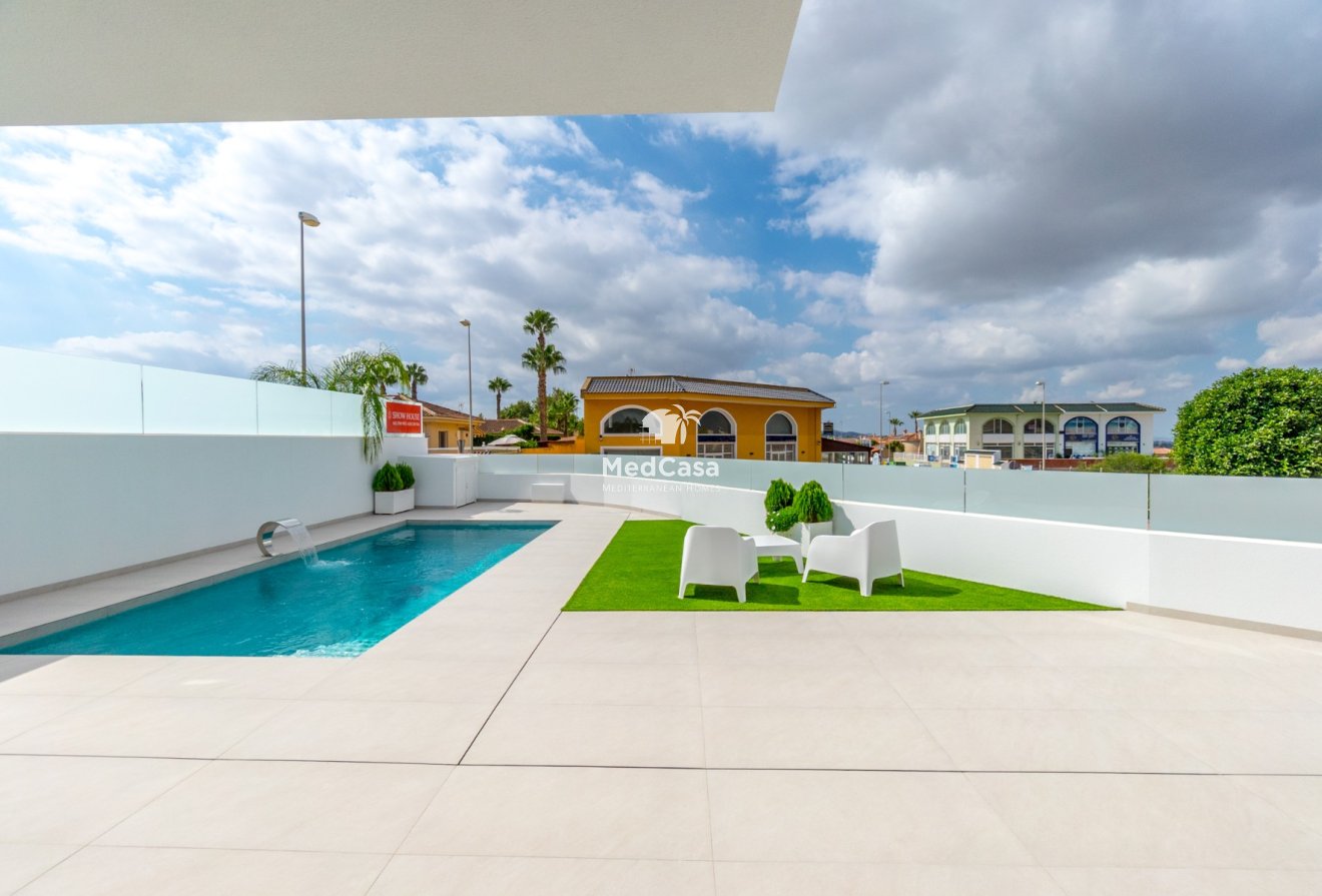 Obra nueva - Villa -
Benijofar