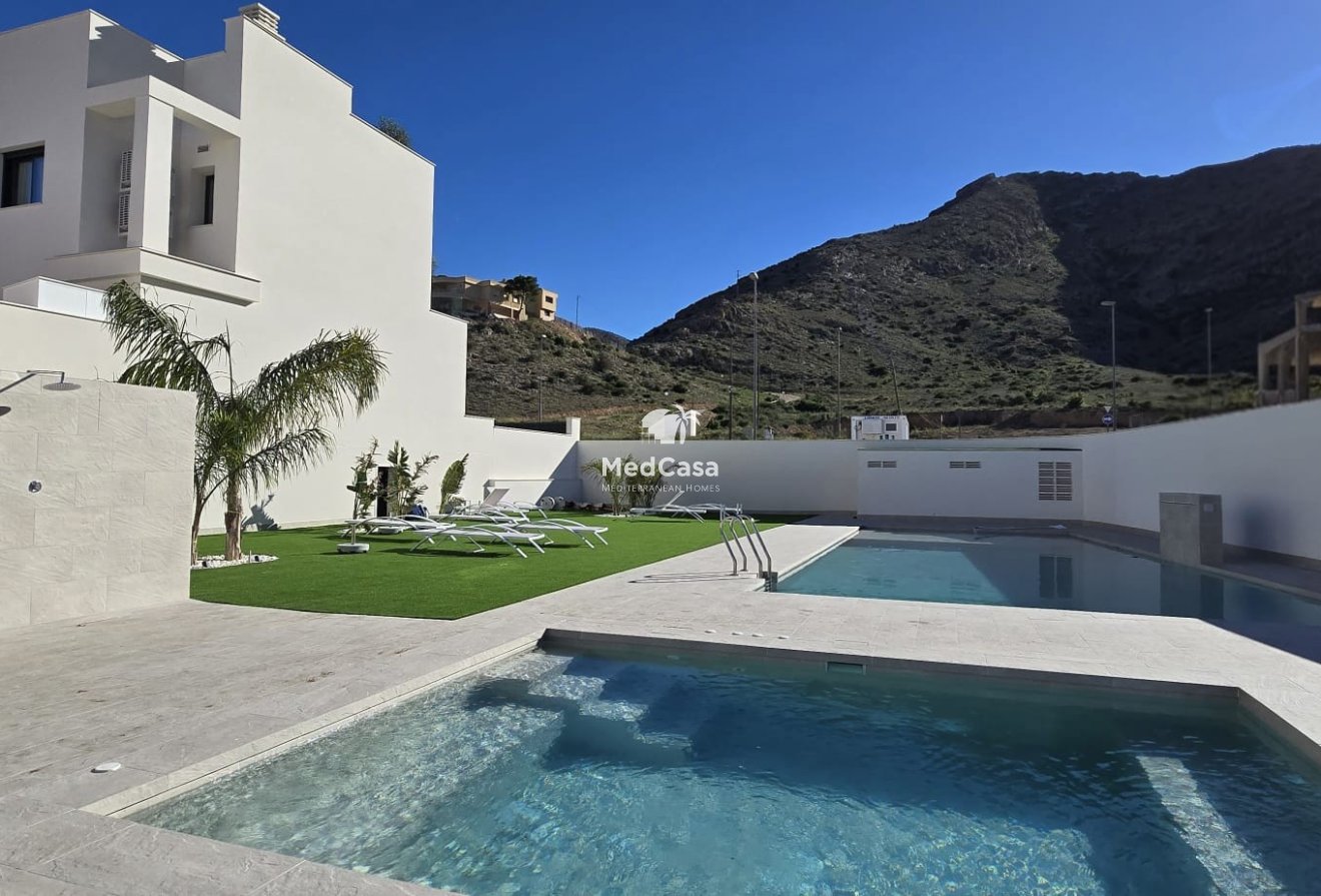 New Build - Townhouse -
Cox